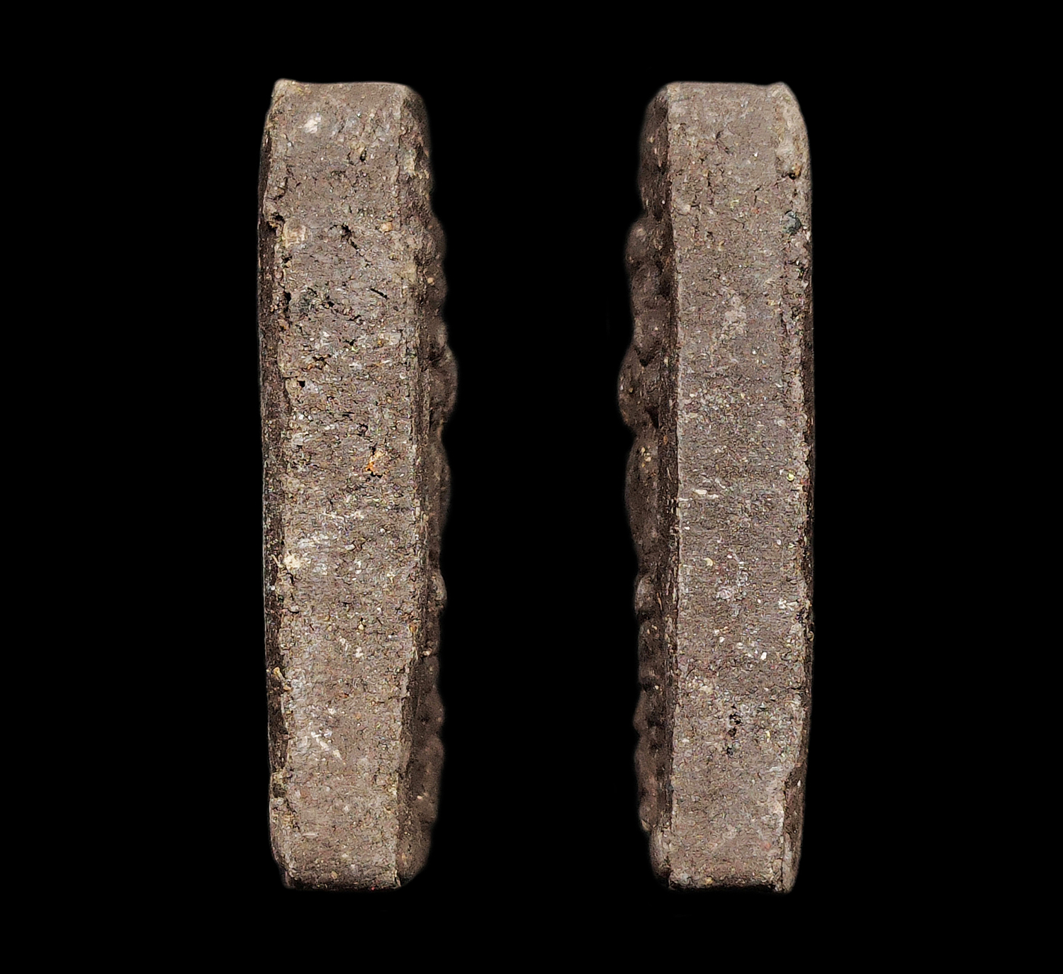 พระนางตรา รุ่น100ปี อ.ท่าศาลา ปี2541 เนื้อผงว่านผสมดินกากยายักษ์ และผสมผงพระนางตรากรุเก่า ท่านขุนพันธ์เป็นเจ้าพิธีร่วมปลุกเสกกับพระเกจิอาจารย์สายเขาอ้ออีกหลายท่าน สภาพสวยสมบูรณ์มาพร้อมกล่องเดิมๆ