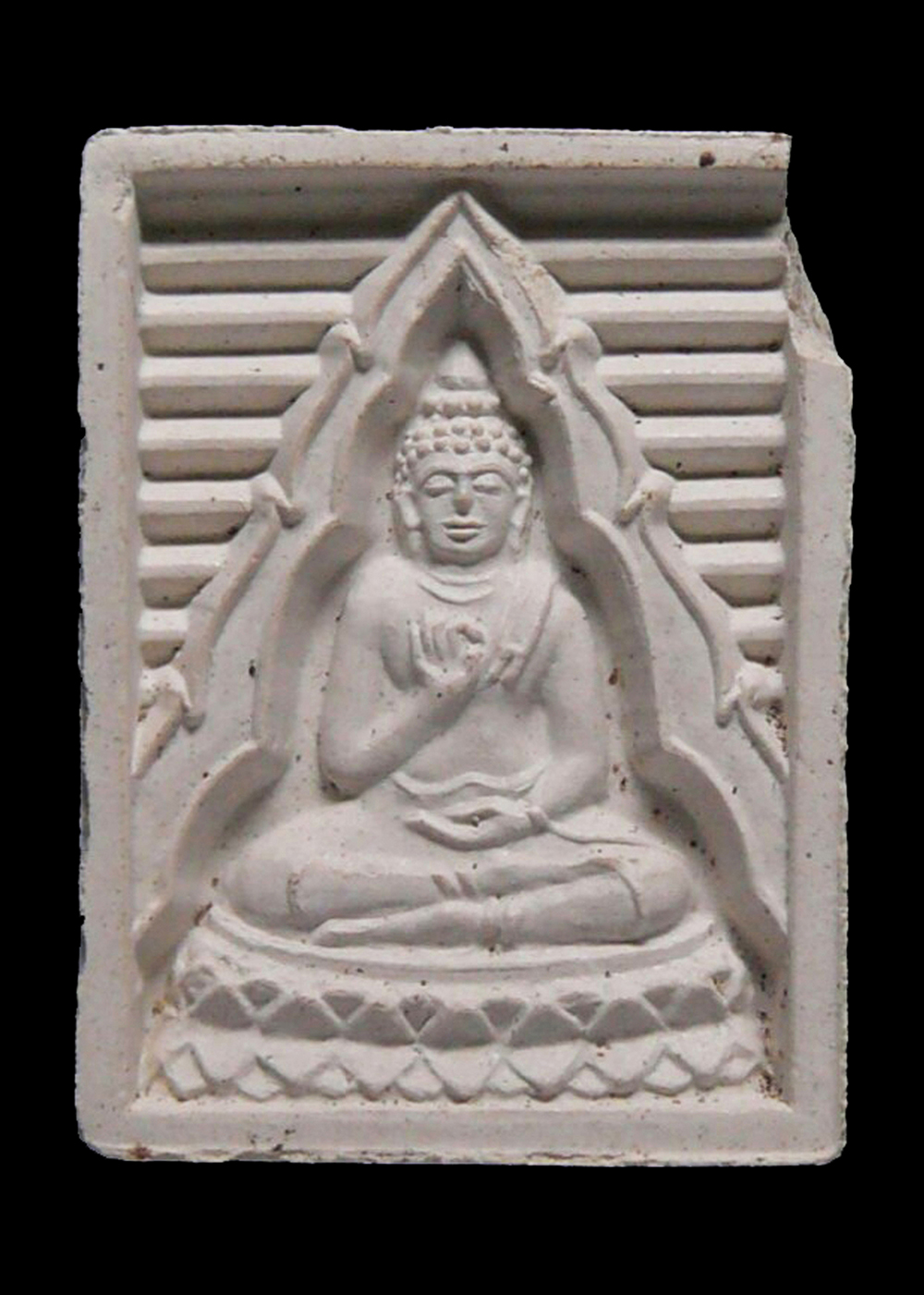 พระผงวัดปากน้ำ รุ่น7 บรรจุในเจดีย์ ปี2535 หักบิ่นมุม