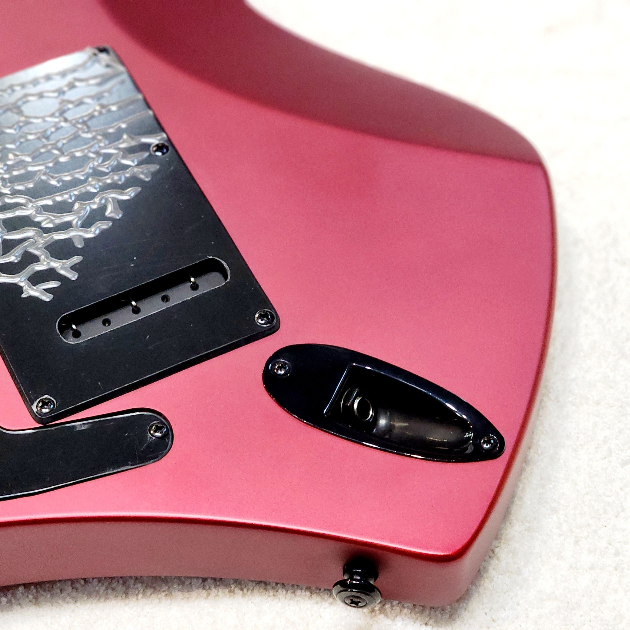ABASI // LARADA 6 // LEGION // CRIMSON METALLIC (FORTUNE TOWN BRANCH ONLY)