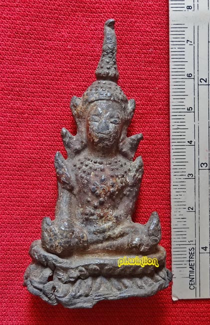 พระพุทธรูปทรงเครื่องสมัยรัตนฯ เนื้อตะกั่วสนิมแดง หน้าตัก 1 นิ้ว