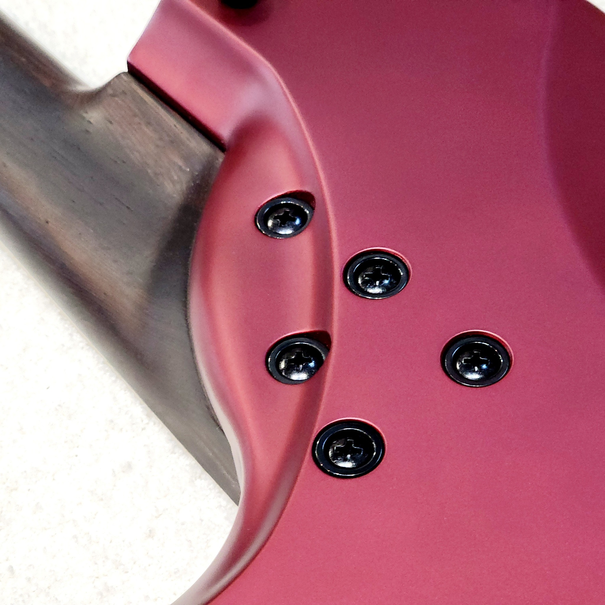 ABASI // LARADA 6 // LEGION // CRIMSON METALLIC (FORTUNE TOWN BRANCH ONLY)