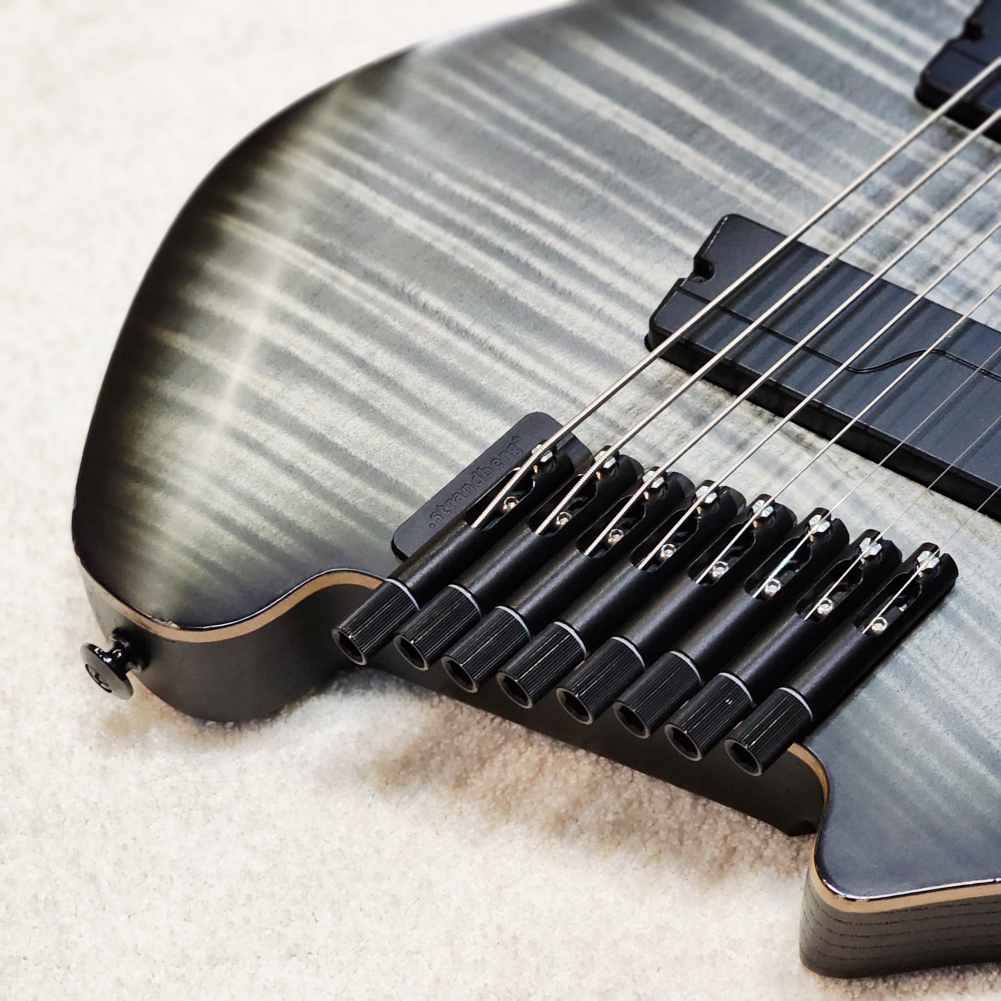 (USED) STRANDBERG ORIGINAL NX 8 - CHARCOAL BLACK
