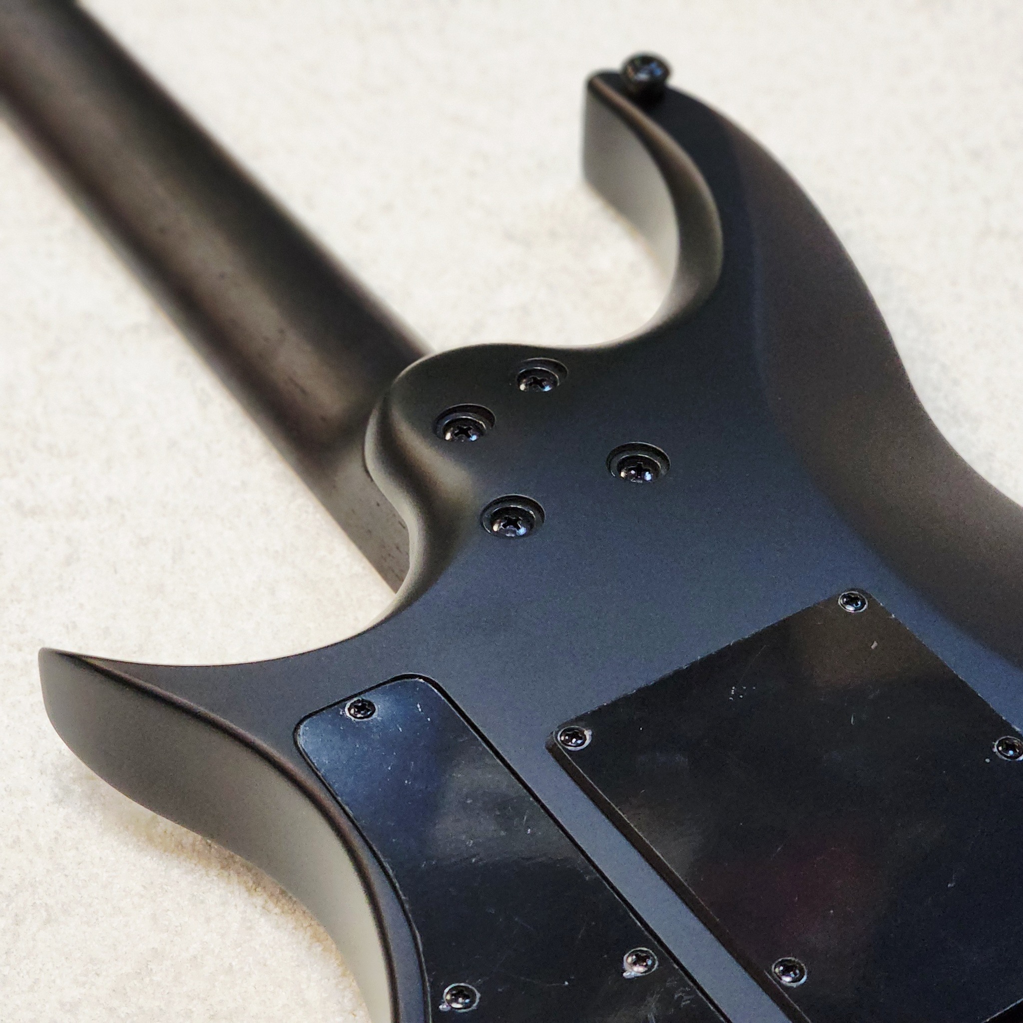 ABASI // EMI 6 // LEGION // CHARCOAL BURL (DAO KANONG BRANCH ONLY)