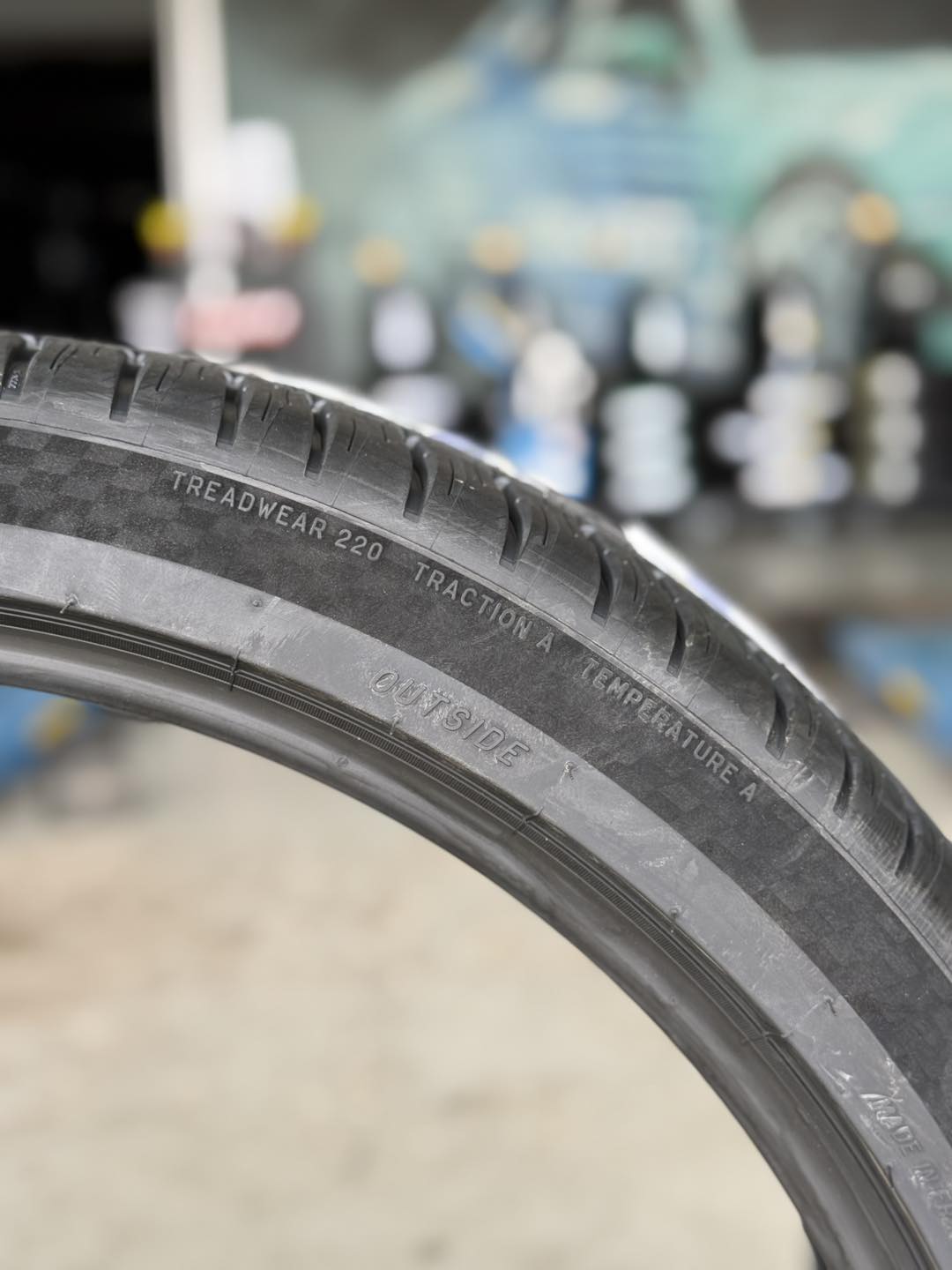 ยางMICHELIN PILOT SPORT4 SUV ขนาด 275/35R23 ราคาพิเศษ สั่งได้