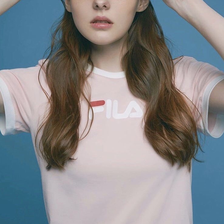 เสื้อ fila ชมพู อมพีช