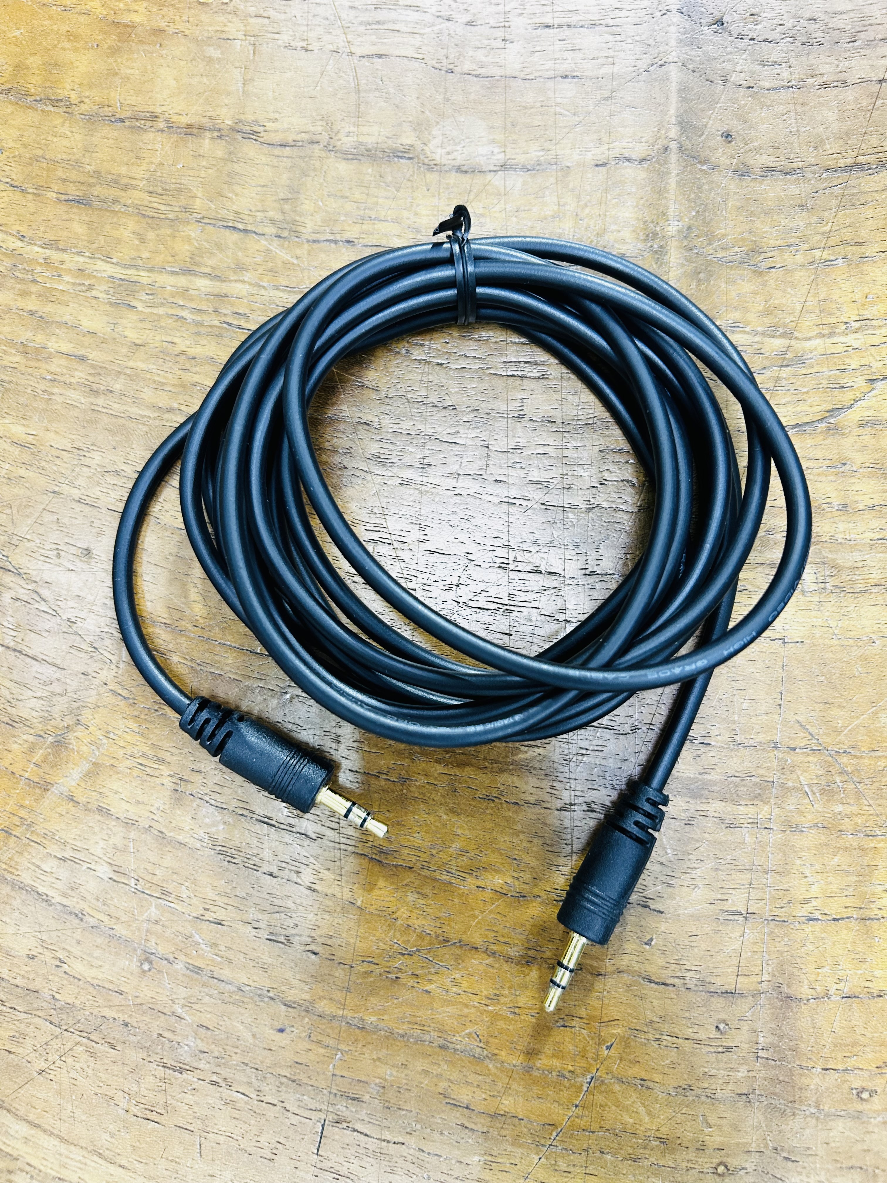 AUX Stereo Cable 3m.(3.5 to 3.5)