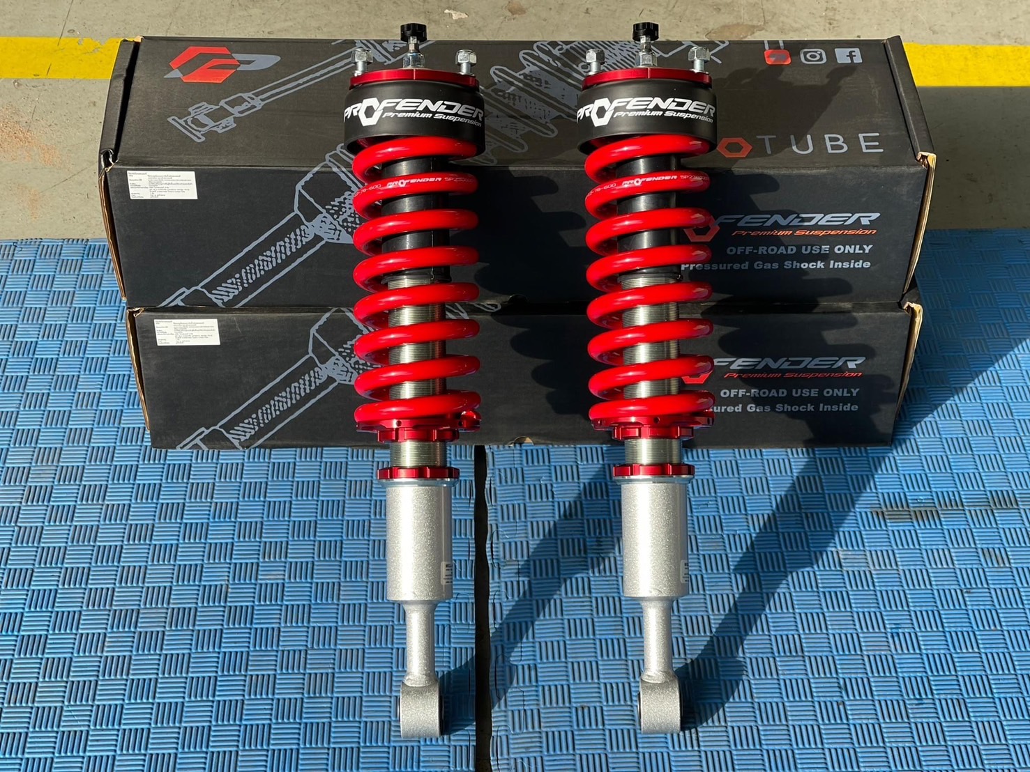 โช๊ค Profender Queenseries + Subtank Piggyback