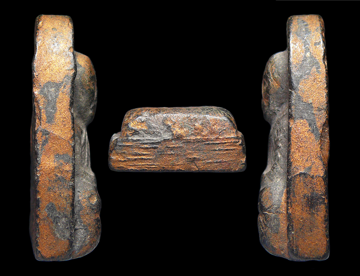 หลวงปู่ทวดเนื้อดินเผา ปี2513(ผสมผงว่านหลวงปู่ทวด ปี2497) พระครูใบฎีกาขาว เจ้าอาวาสองค์ถัดจากหลวงปู่ทิมจัดสร้าง (No.3)