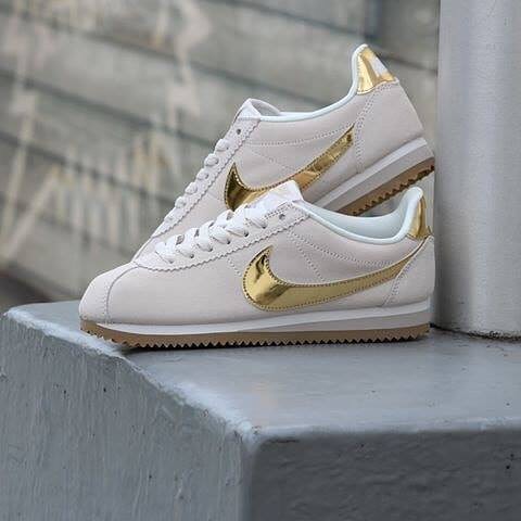 Nike Cortez ทอง