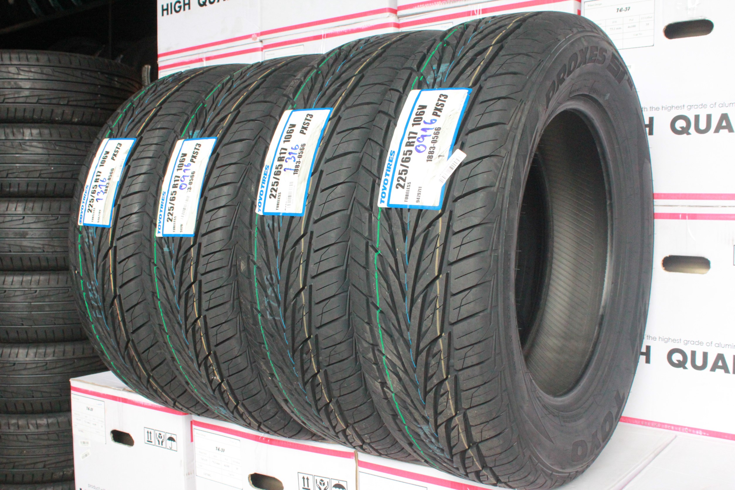 TOYO ST3 ขนาดยาง 225/65R17