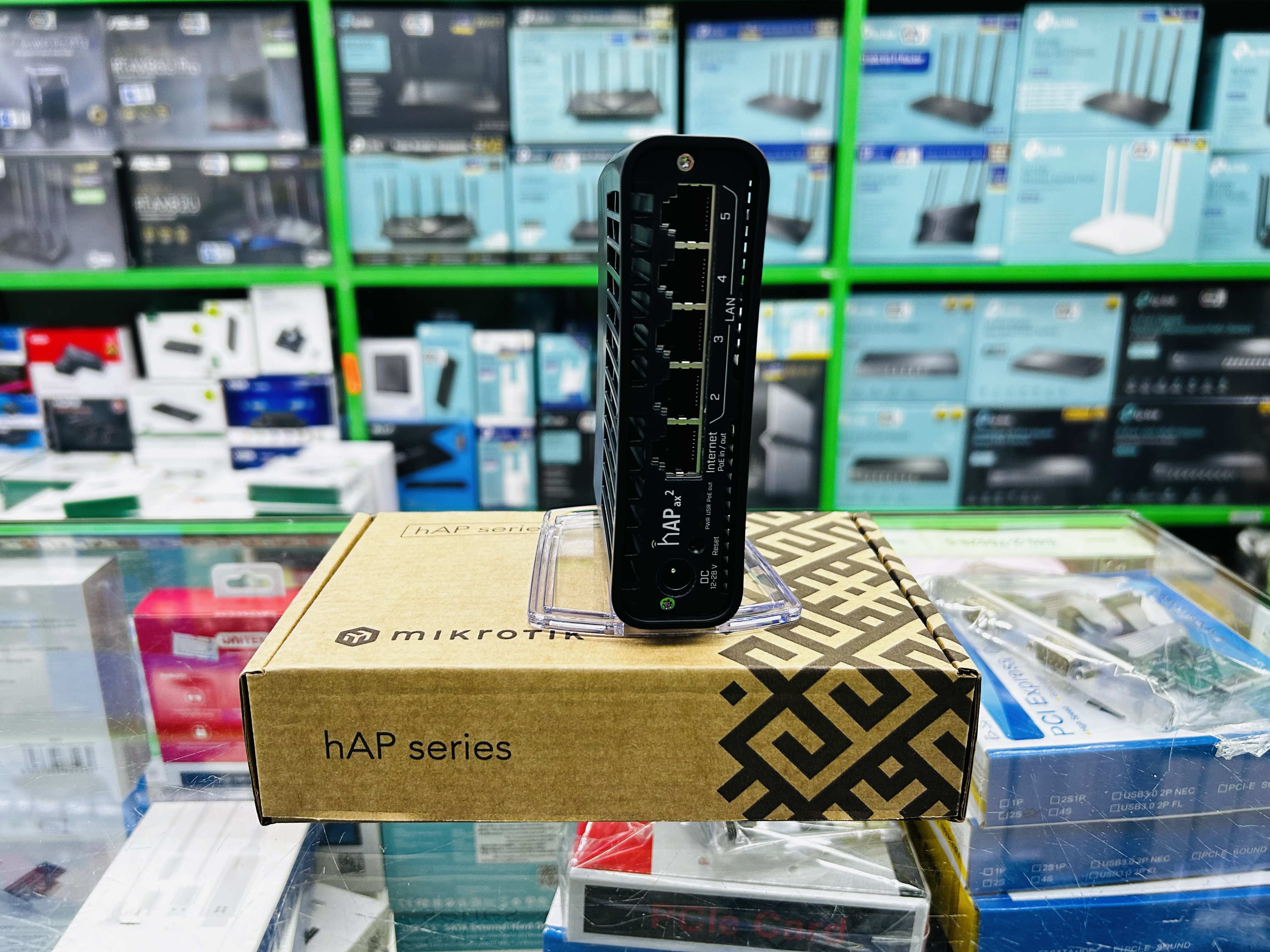 Mikrotik hAP ax2 Wireless Router WiFi6 CPU 4 Core 864MHz, Ram 1GB, ROS LV.4 WIFI6(C52iG-5HaxD-TC-TH)