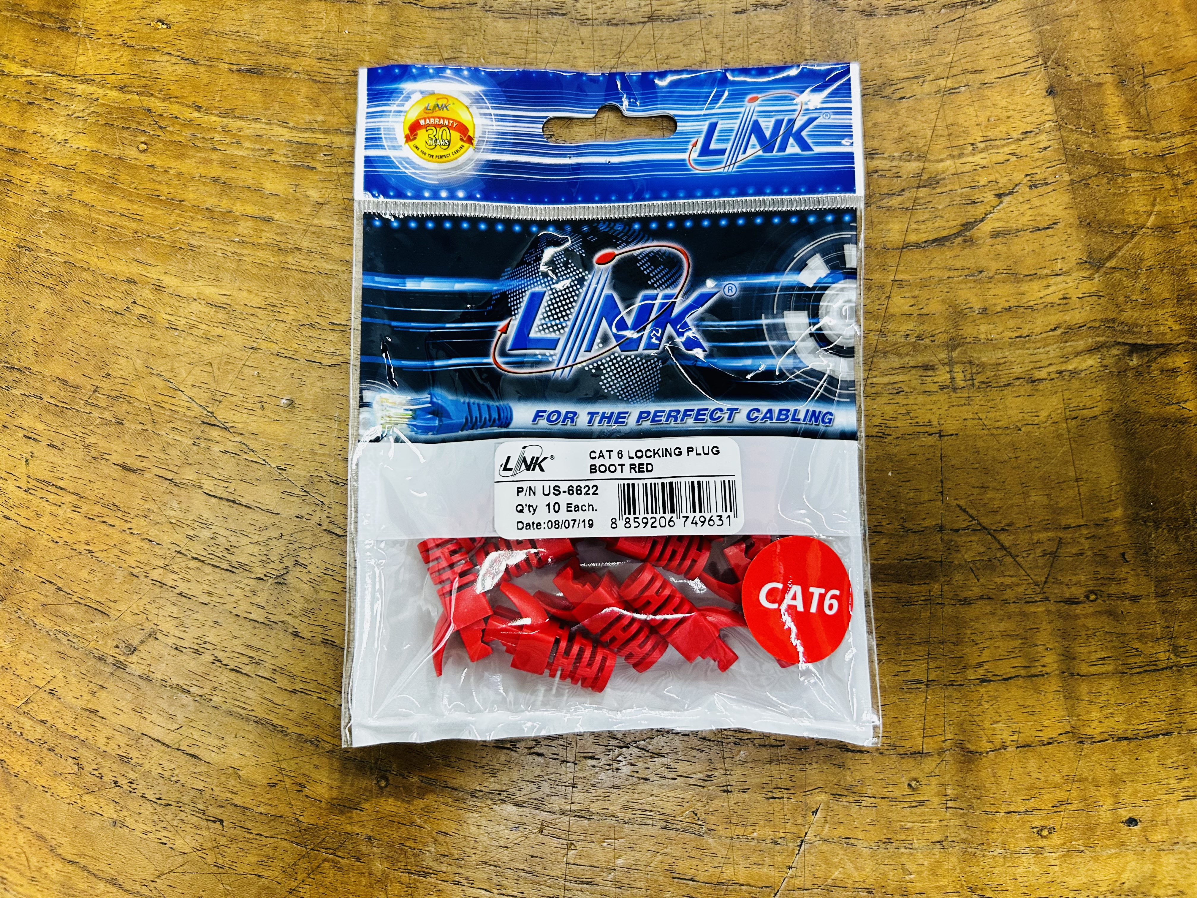 US-6622 Locking Plug Boot RED