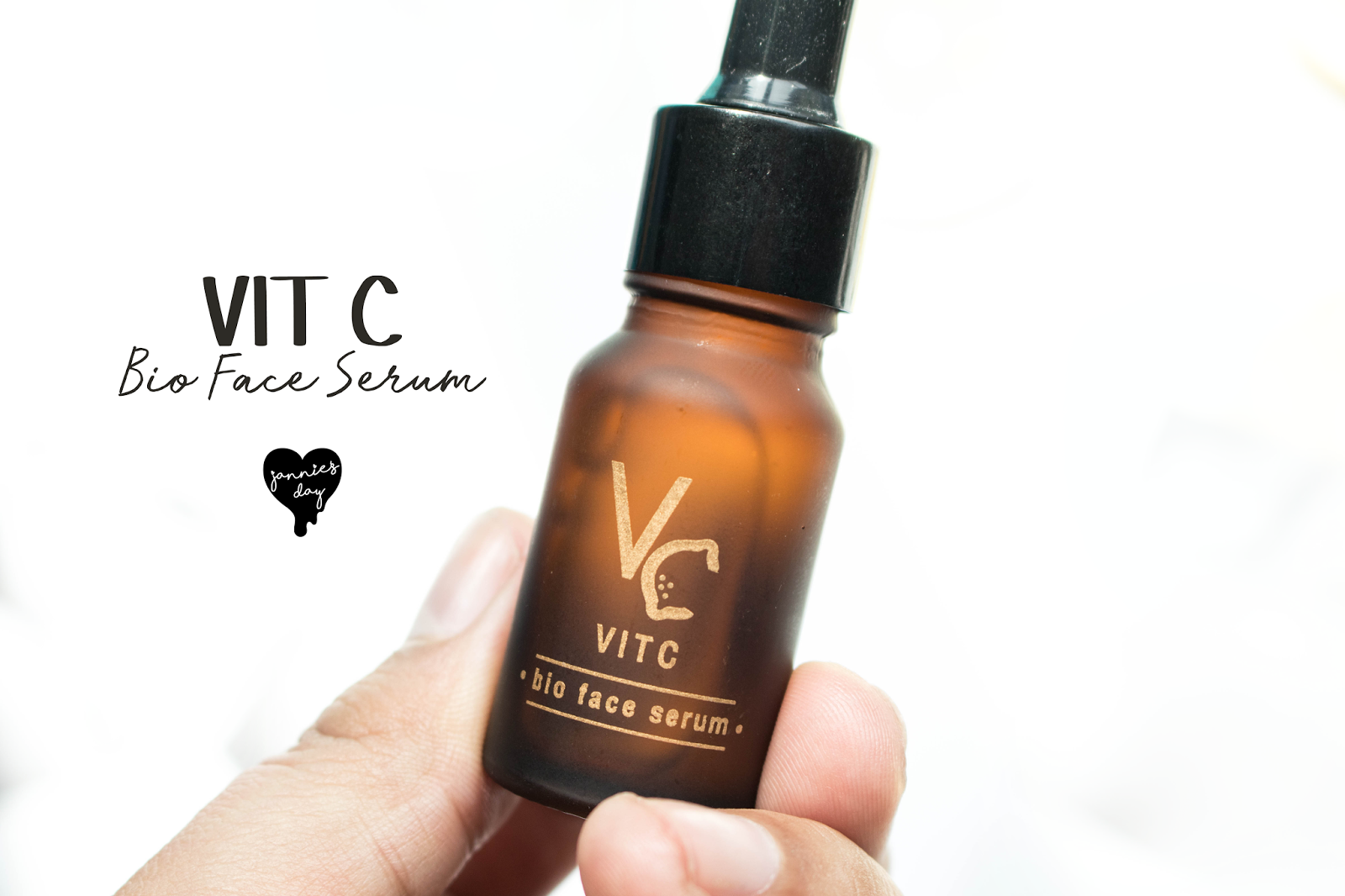 Vit C เซรั่ม 1 ขวด ส่งฟรีด่วน EMS