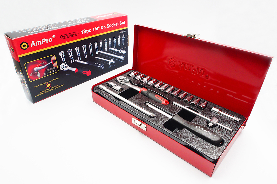 บ็อกชุด AMPRO รู 1/4" 18 ชิ้น (มิล) ขนาด 6 เหลี่ยม (PARABOLA)