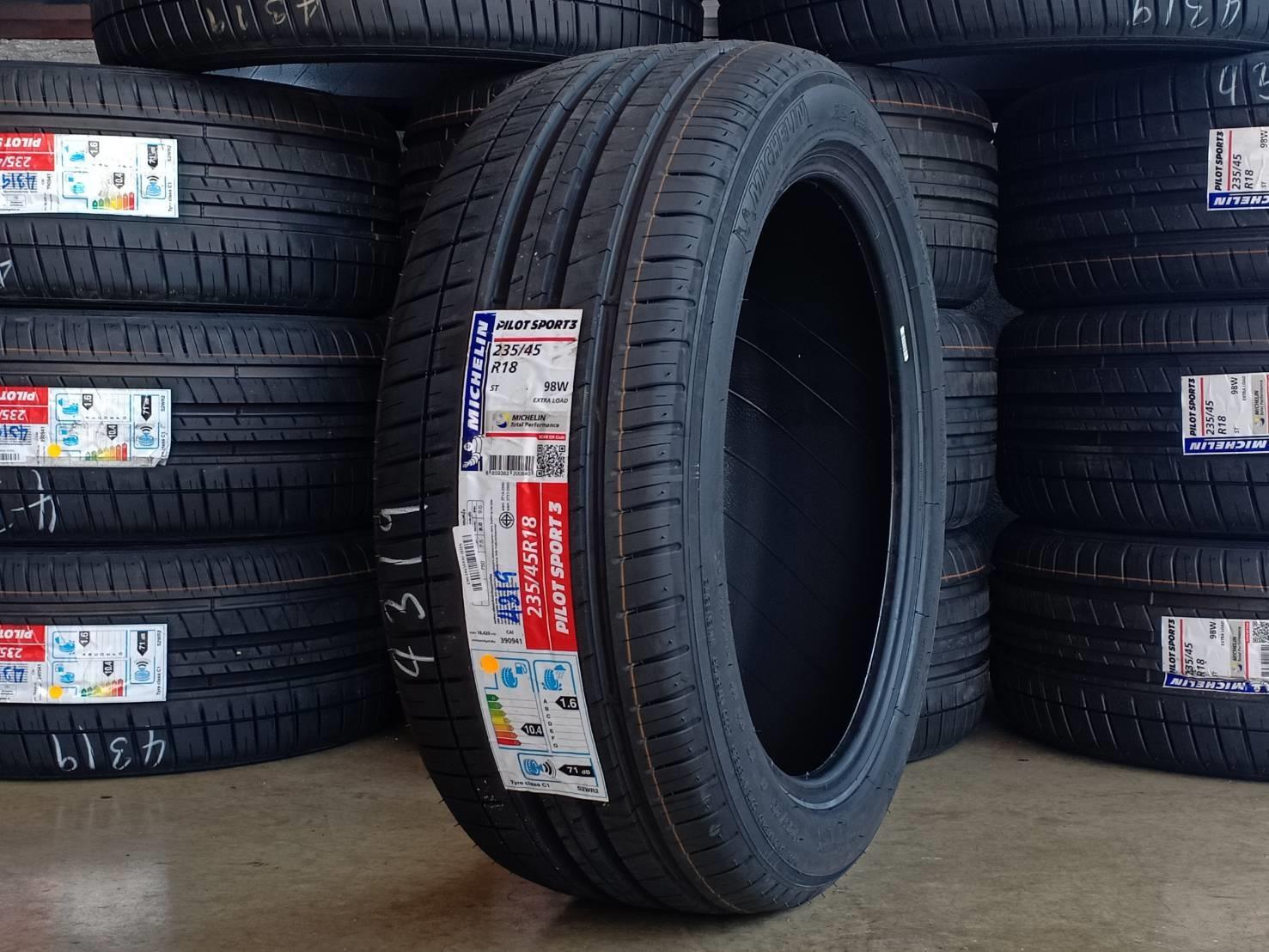 MICHILIN PILOT SPORT3ST 235/45R18