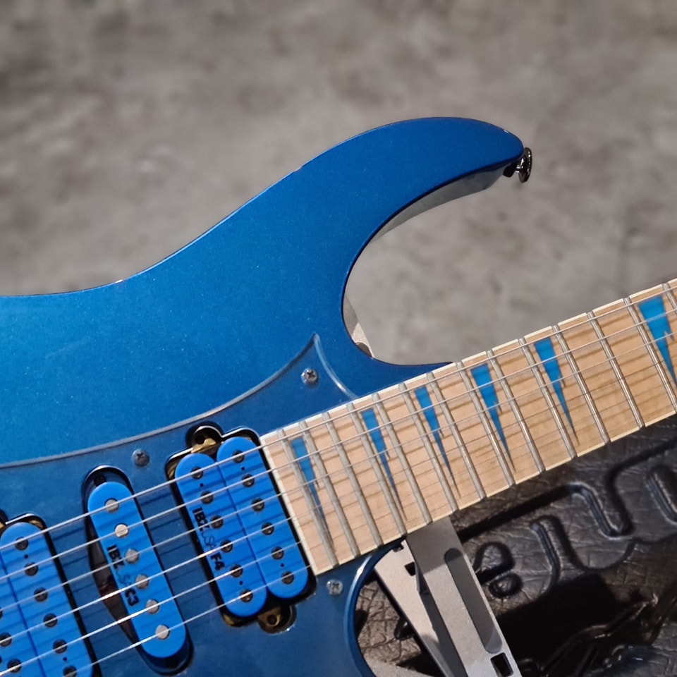 (USED) Ibanez RG770DXLB Laser Blue Reissue