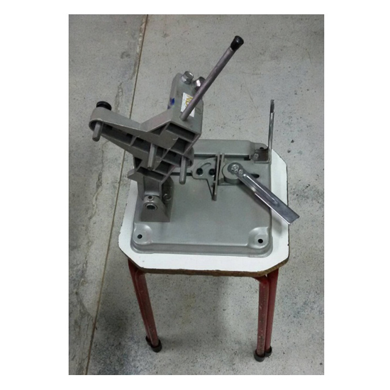 LION ขาตั้งเครื่องเจียรมือ 4-5นิ้ว แท่นจับลูกหมู (125-03-0001)