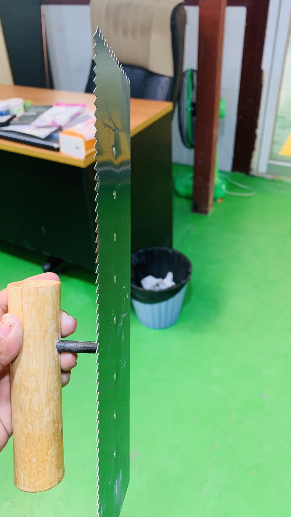 เกรียงฟัน 9.5x30 ซม.(ขนาดฟัน 1,2,3,5 มม.)