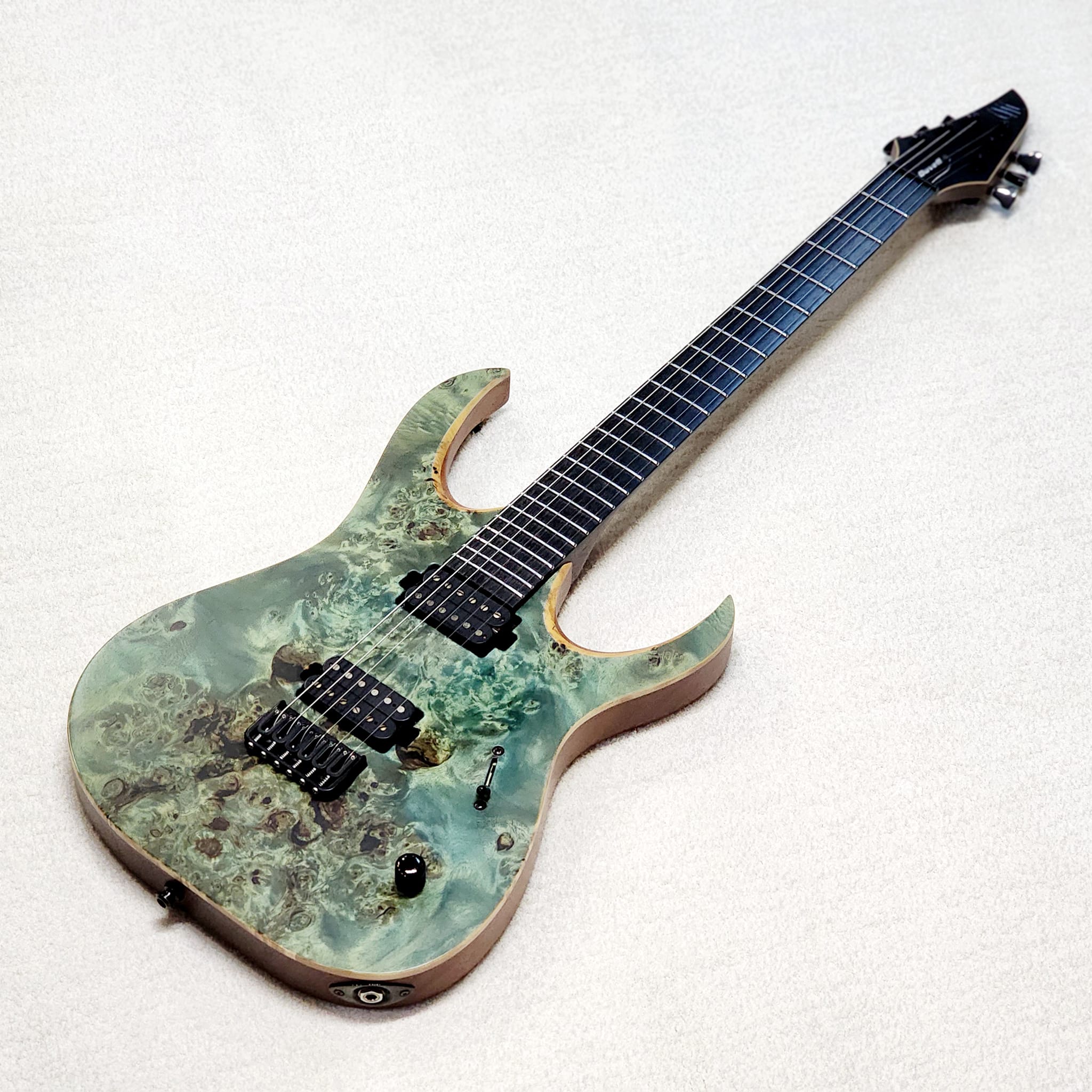 (USEDl MAYONES DUVELL ELITE 6 - TRANS AQUAMARINE SATINE