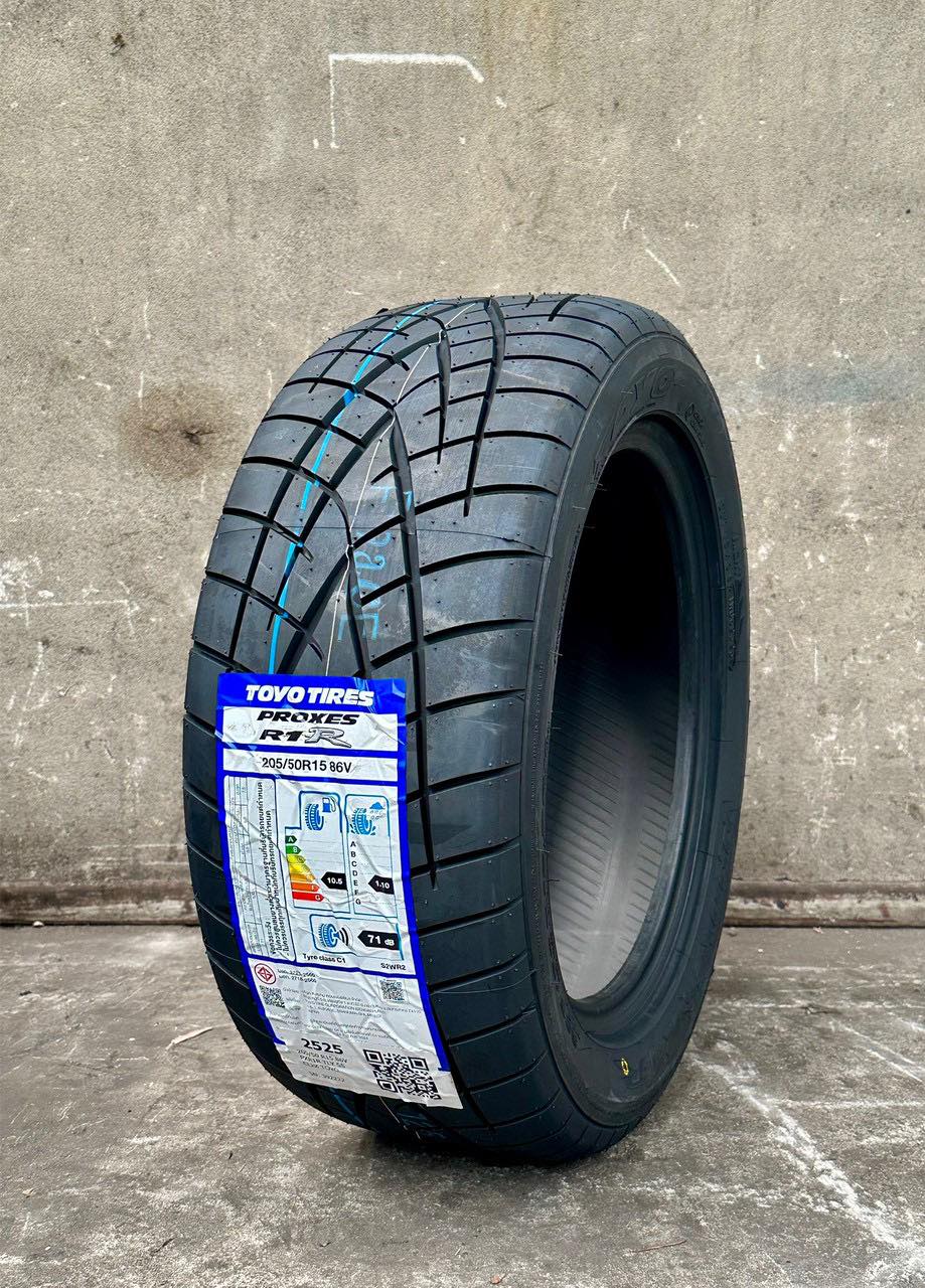 ยาง TOYO R1R ขนาด 195/50-15ราคาพิเศษ สั่งได้