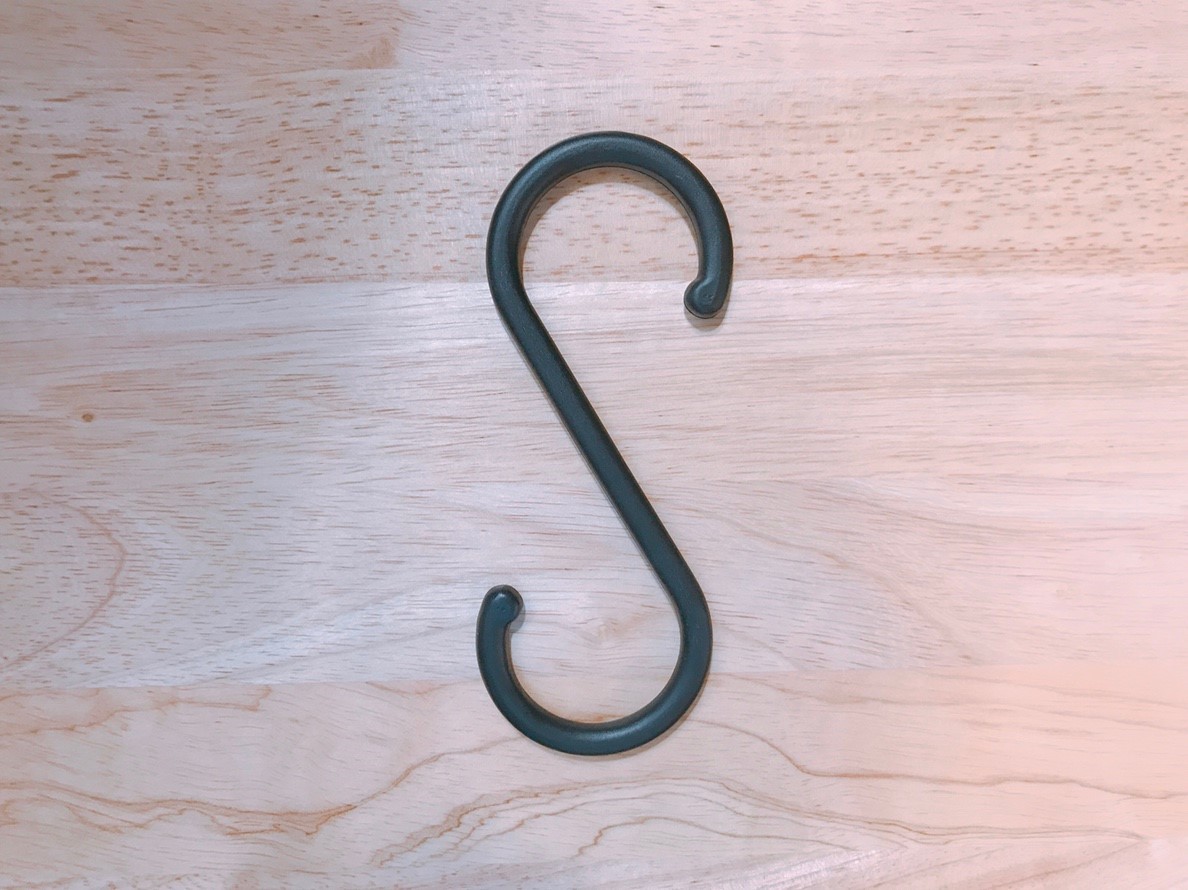 ตะขอตัว S พลาสติก