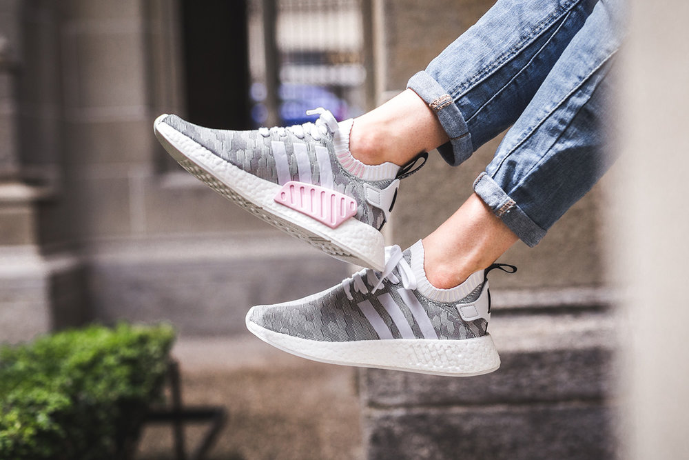 NMD R2 PK White Pink