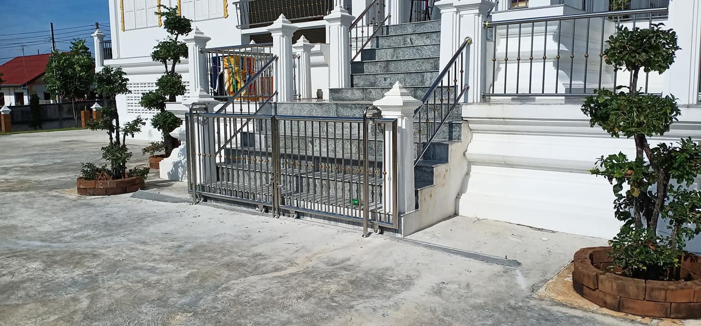 ประตูทางขึ้นเมรุ spthaistainless