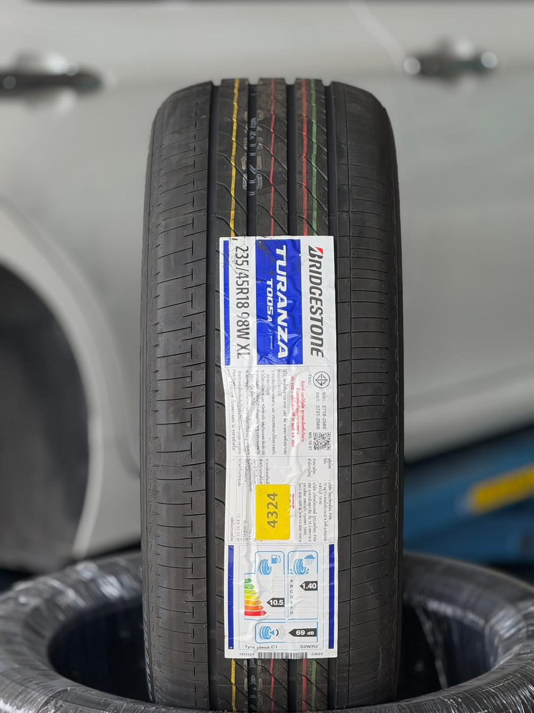 ยาง BRIDGESTONE T005A ขนาด 235/45R18