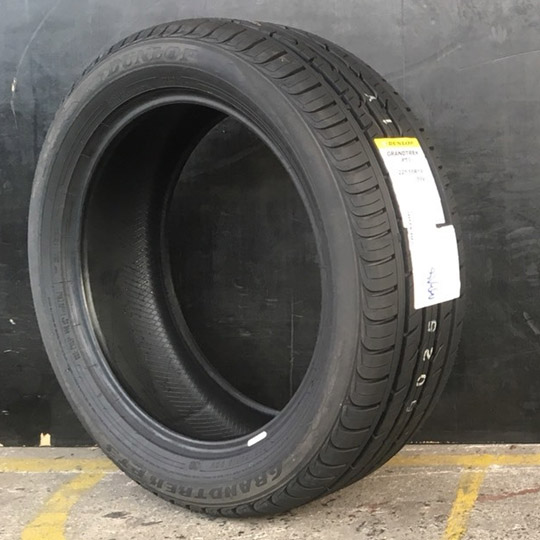 ยาง DUNLOP PT3 ขนาด 235/65-18ราคาพิเศษ สั่งได้