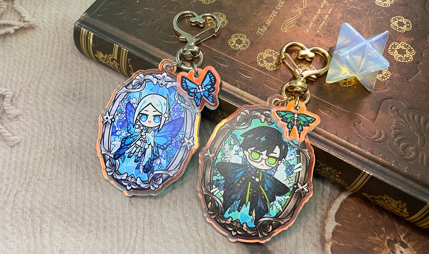 [ Stock ] Antique butterfly (Acrylic Keychain)