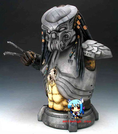 พรีเดเตอร์ Predator bust ครึ่งตัว 1/2 พร้อมฐาน 15นิ้ว