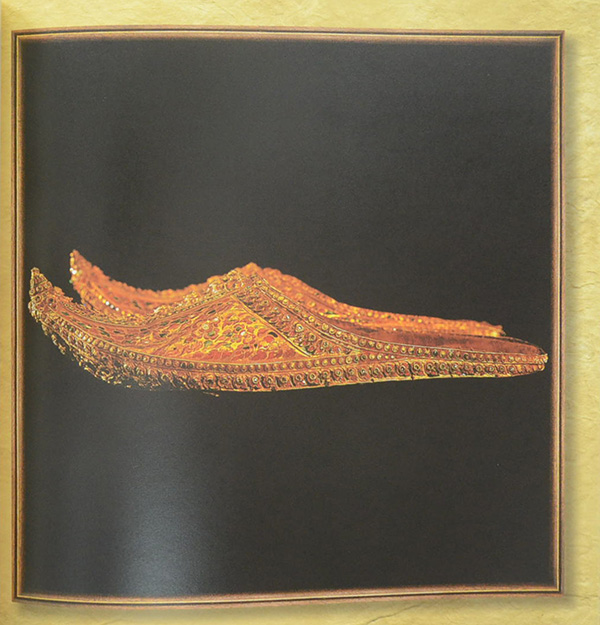 พระมหากษัตริย์ในพระบรมราชจักรีวงศ์ (3 เล่ม / ภาษาไทย-อังกฤษ / พร้อมกล่อง)