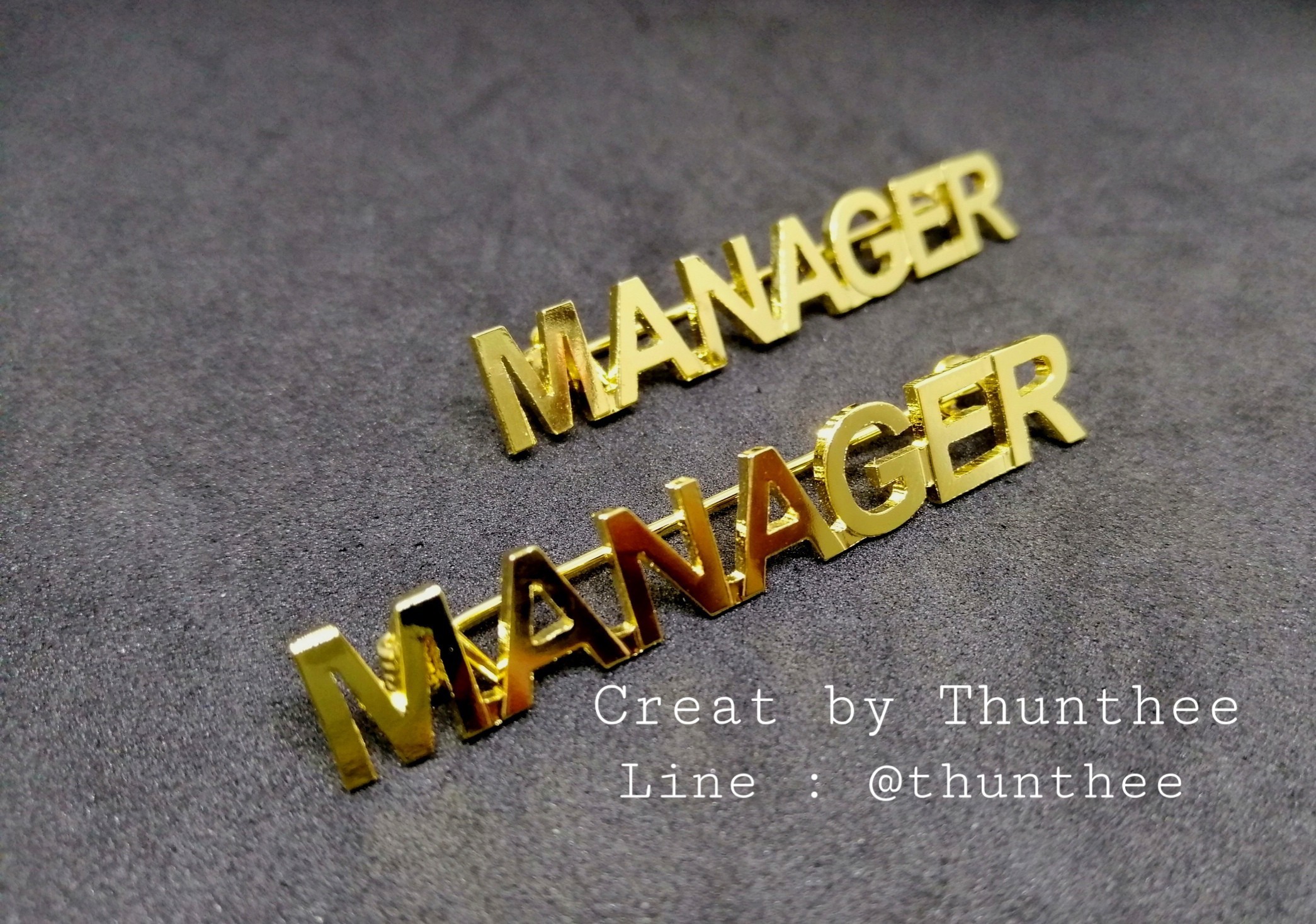 เข็มกลัดฉลุ