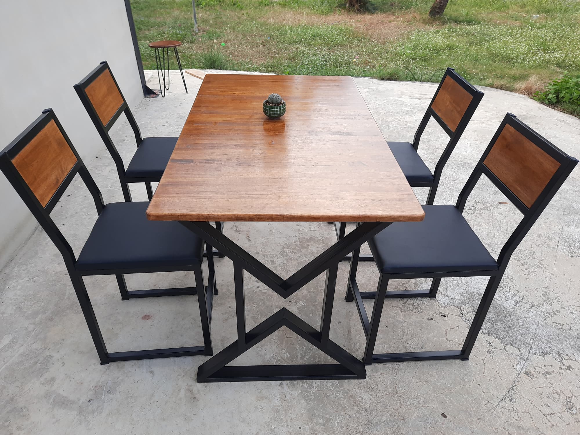 โต๊ะชุด ร้านอาหาร