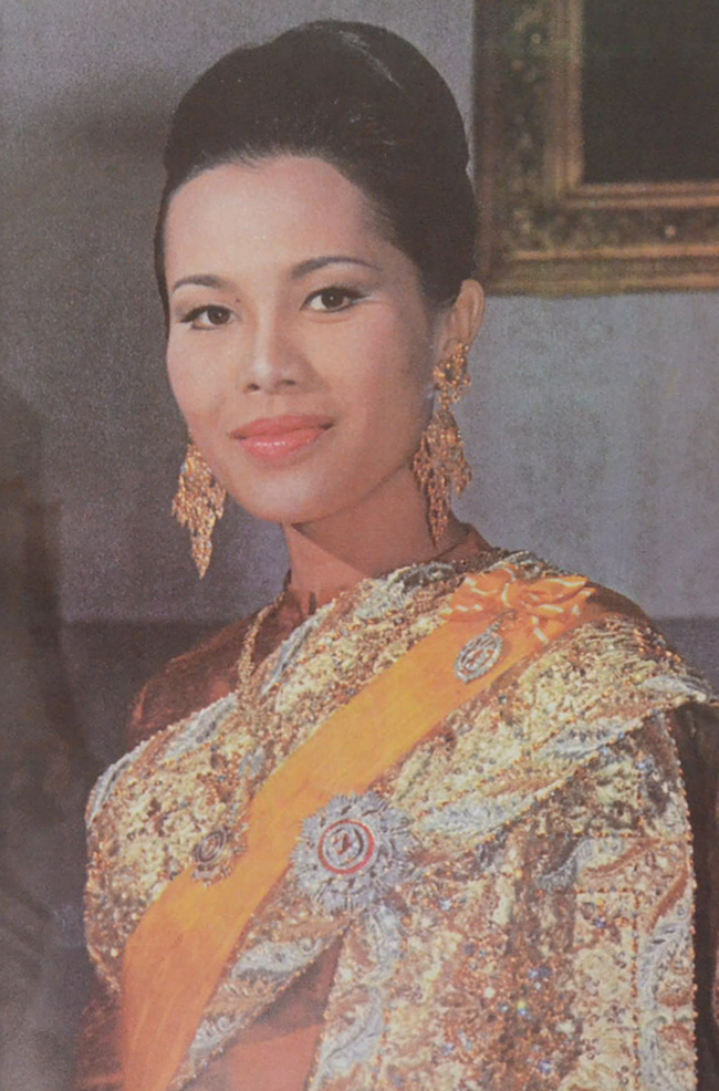 ศิลปวัฒนธรรมไทย เล่มที่ 8 โบราณสถานและอนุสาวรีย์กรุงรัตนโกสินทร์