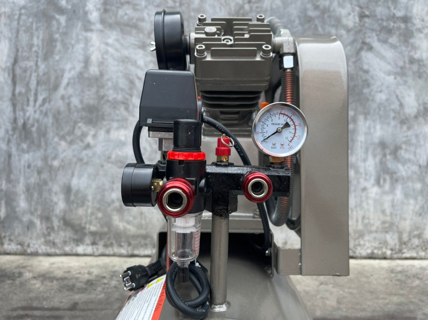 SUMO JV0.30/8T100 ปั๊มลมสายพาน 100L 3HP/220V