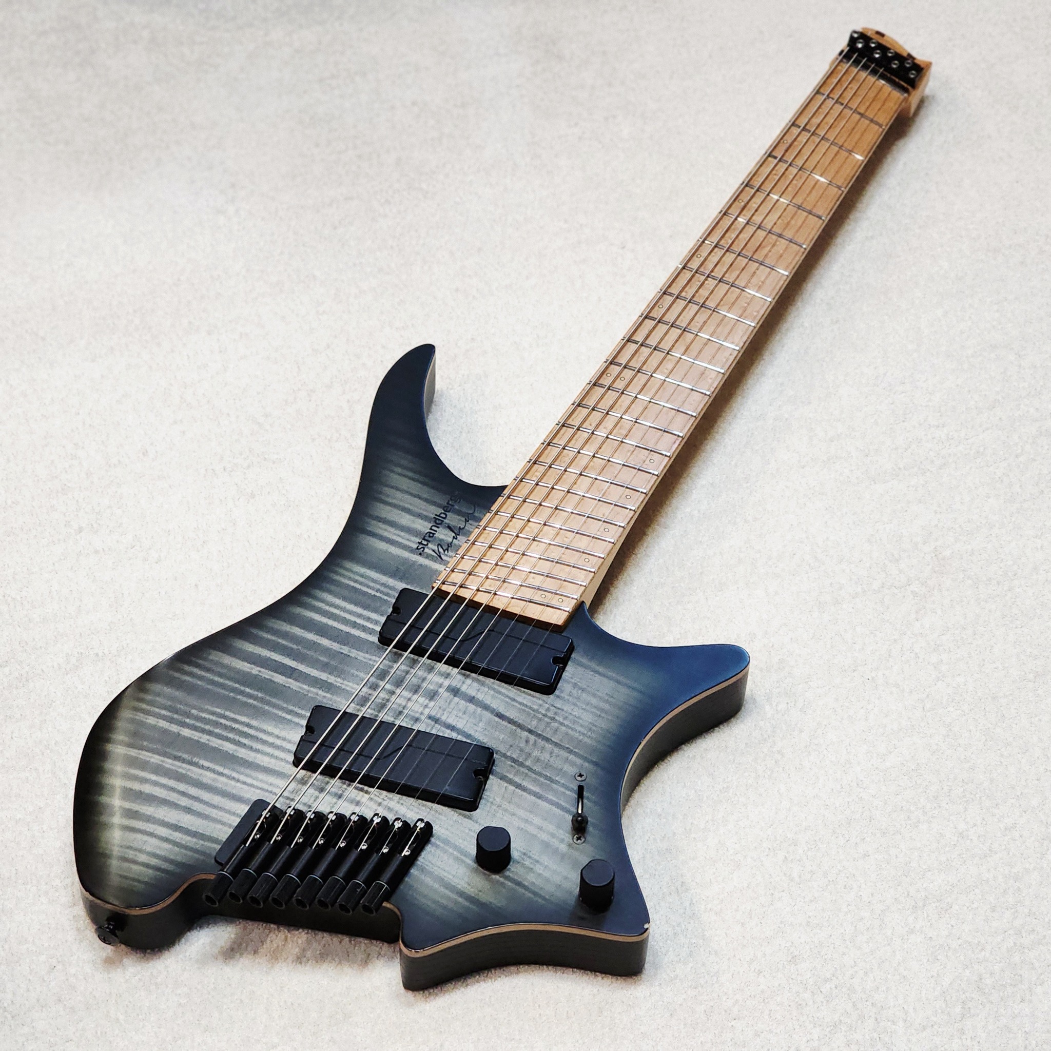 (USED) STRANDBERG ORIGINAL NX 8 - CHARCOAL BLACK