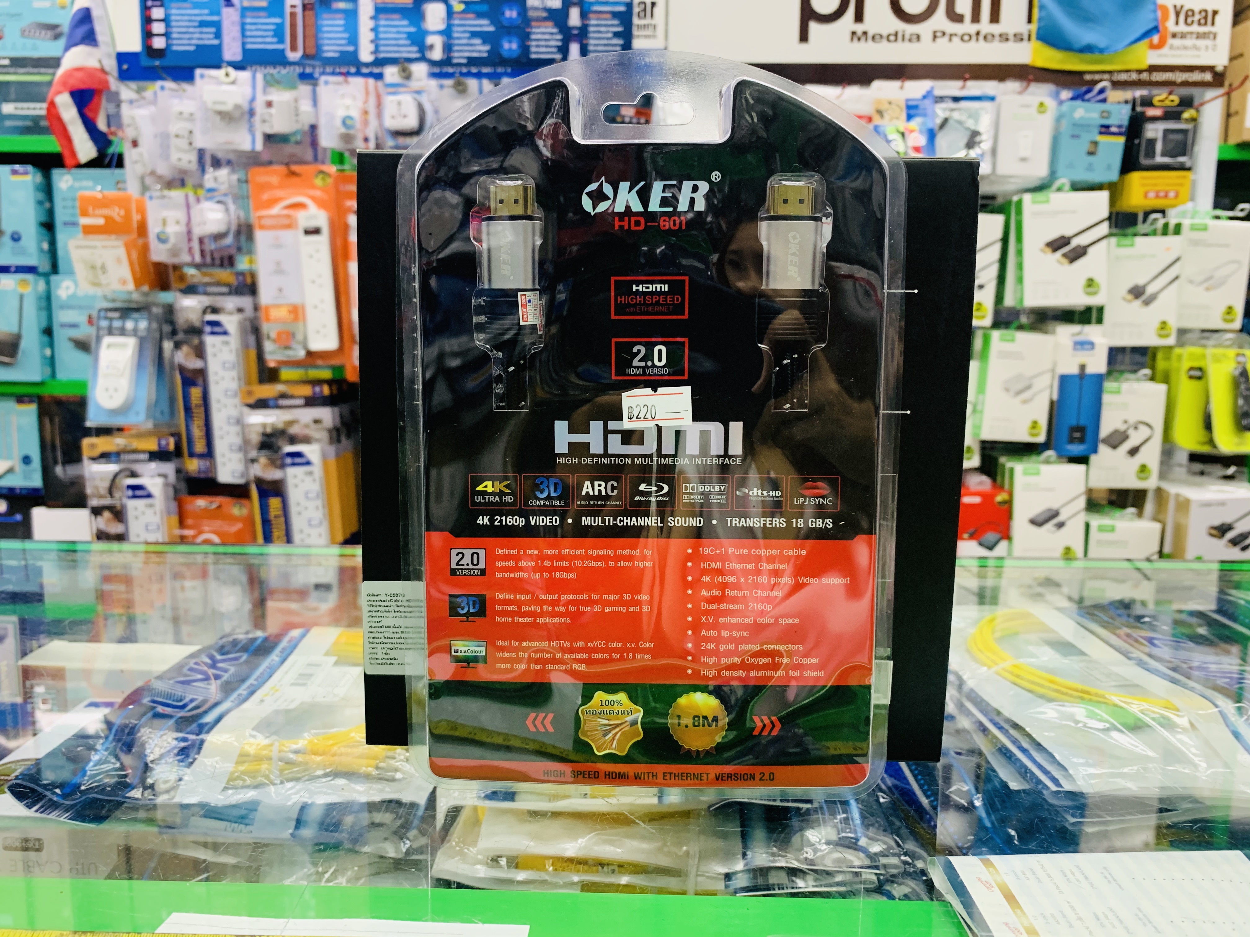 OKER สายเคเบิล HDMI รุ่น HD-601 2.0 ความยาว 1.8 เมตร