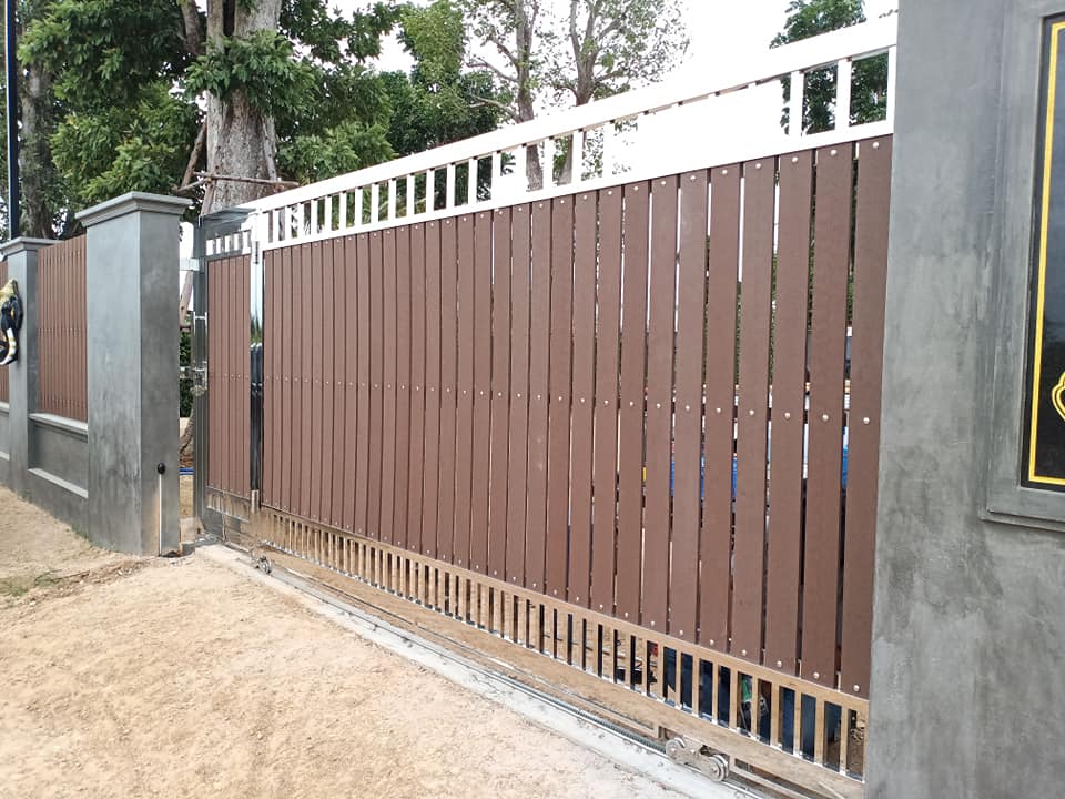 ประตูสแตนเลส+ไม้รั้วเทียม เทศบาลนครระยอง