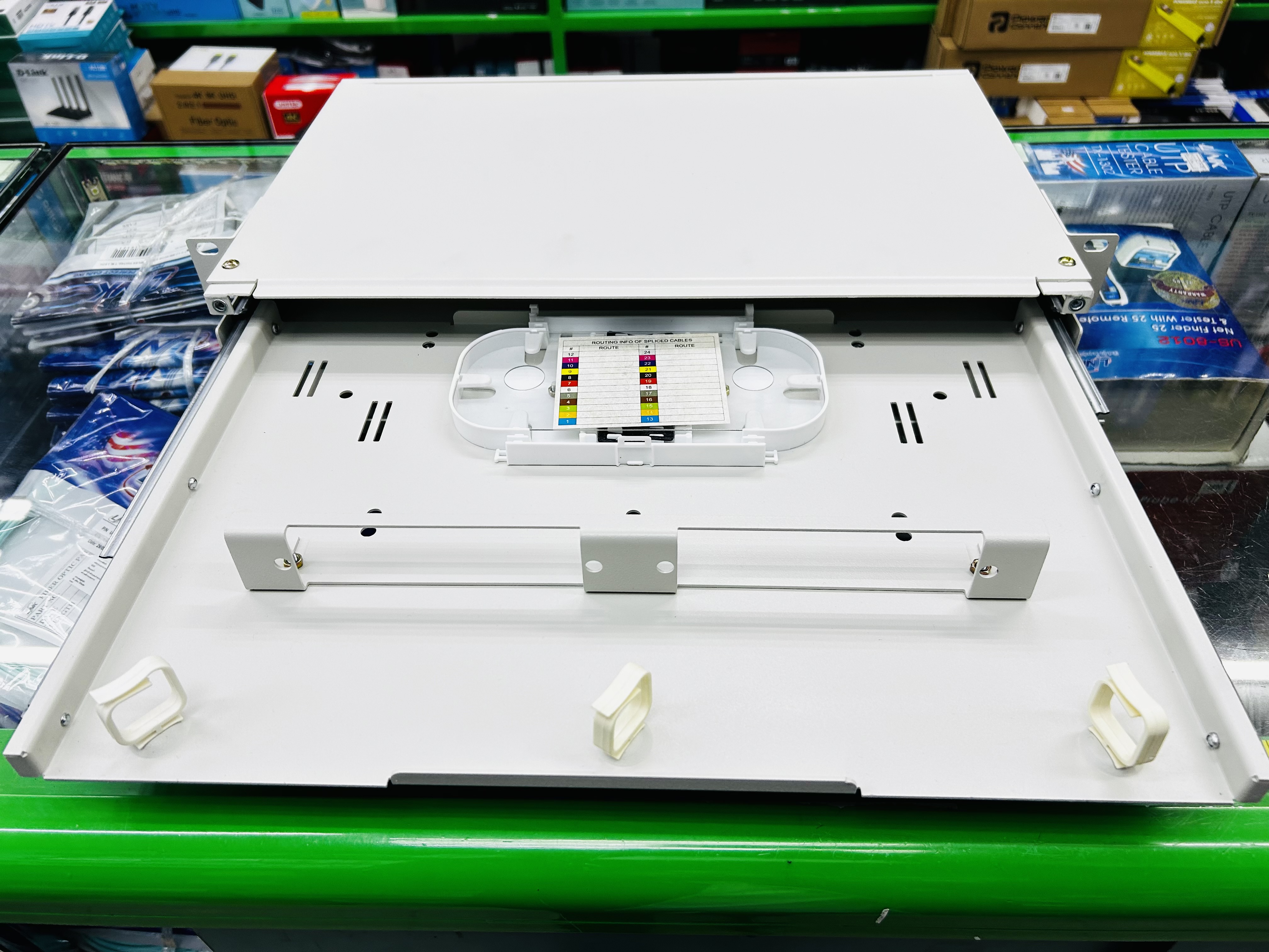 UF-4082A FDU SLIDE 12- 24C, Slide w/Cover, Rack Mount, w/Tray & Acc. , Unload