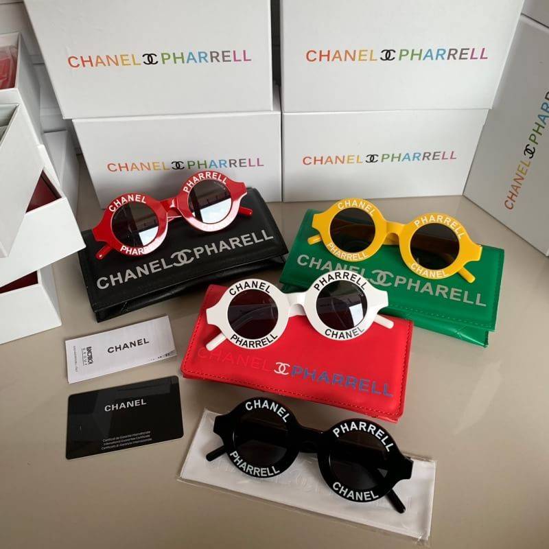 🔥🔥🔥พร้อมส่ง CHANEL PHARRELLใหม่ล่าสุด🔥🔥🔥 ภาพสินค้าจริง🤩 🤩เลือกสีซองหนังได้ มาก่อน เลือกก่อน🥰 มาพร้อมเซทใหม่ ที่นี่!!!!!!!!!-------😘 เกรดออริ งานสีคมเนี้ยบมไม่เลอะ สีเต็ม เข้มไ