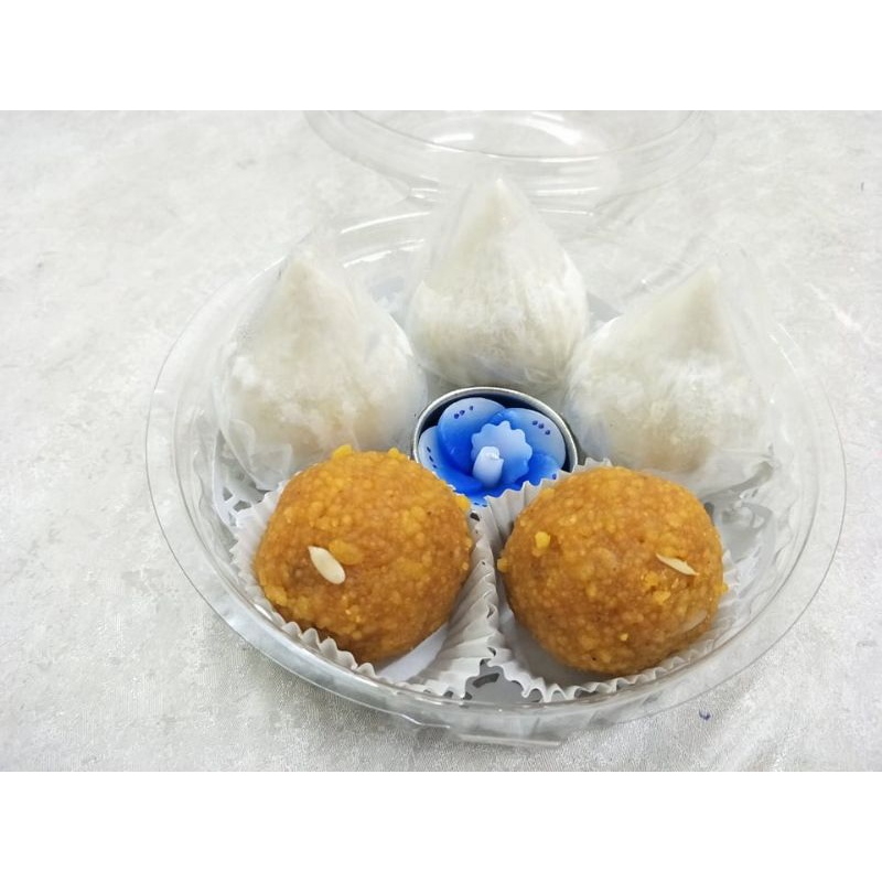 คฑาโมทกะลาดู - ขนมบูชาพระพิฆเนศ สูตรดั้งเดิม ผลิดด้วยมือ - ชุด 5 ลูก (โมทกะ 3, โมติคูร์ ลาดู 2)