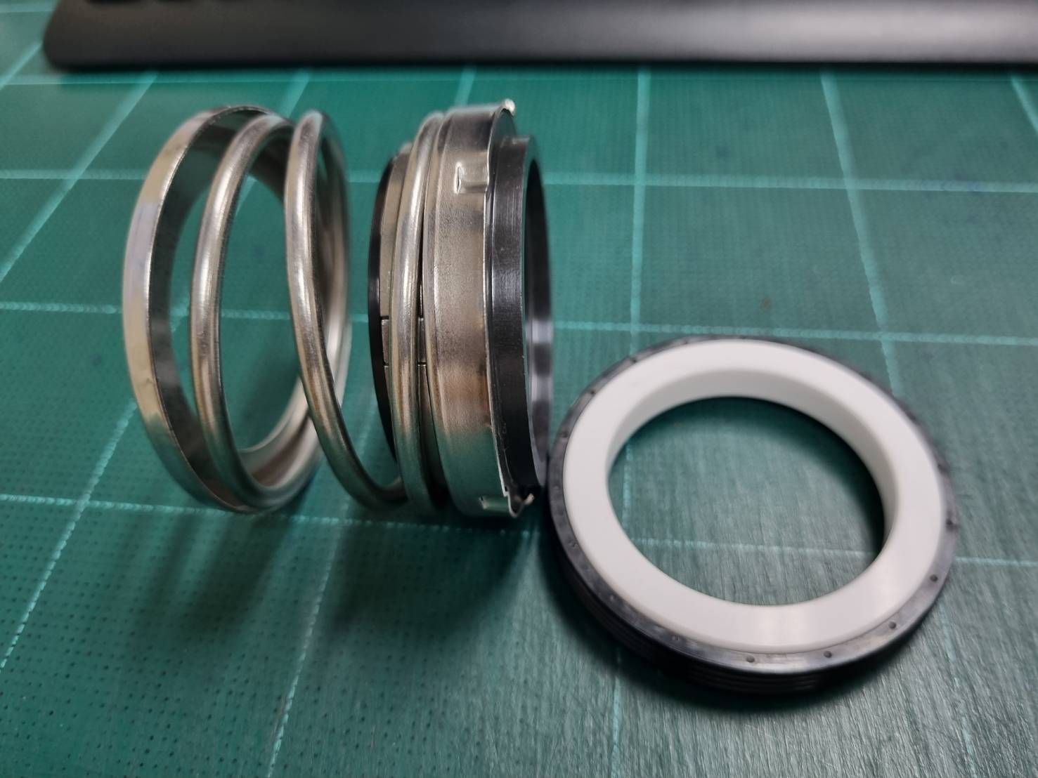 ตัวอย่าง Mech' seal (FSA) แบบเก่า