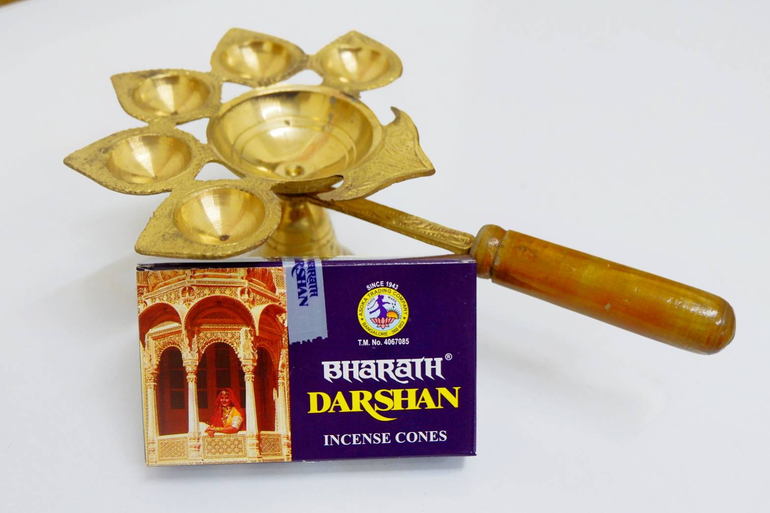 กำยานอินเดียแท้ DARSHAN 1 กล่อง (10 แท่ง)