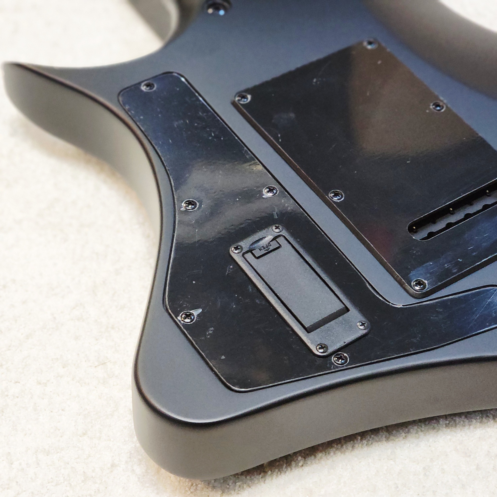 ABASI // EMI 6 // LEGION // CHARCOAL BURL (DAO KANONG BRANCH ONLY)