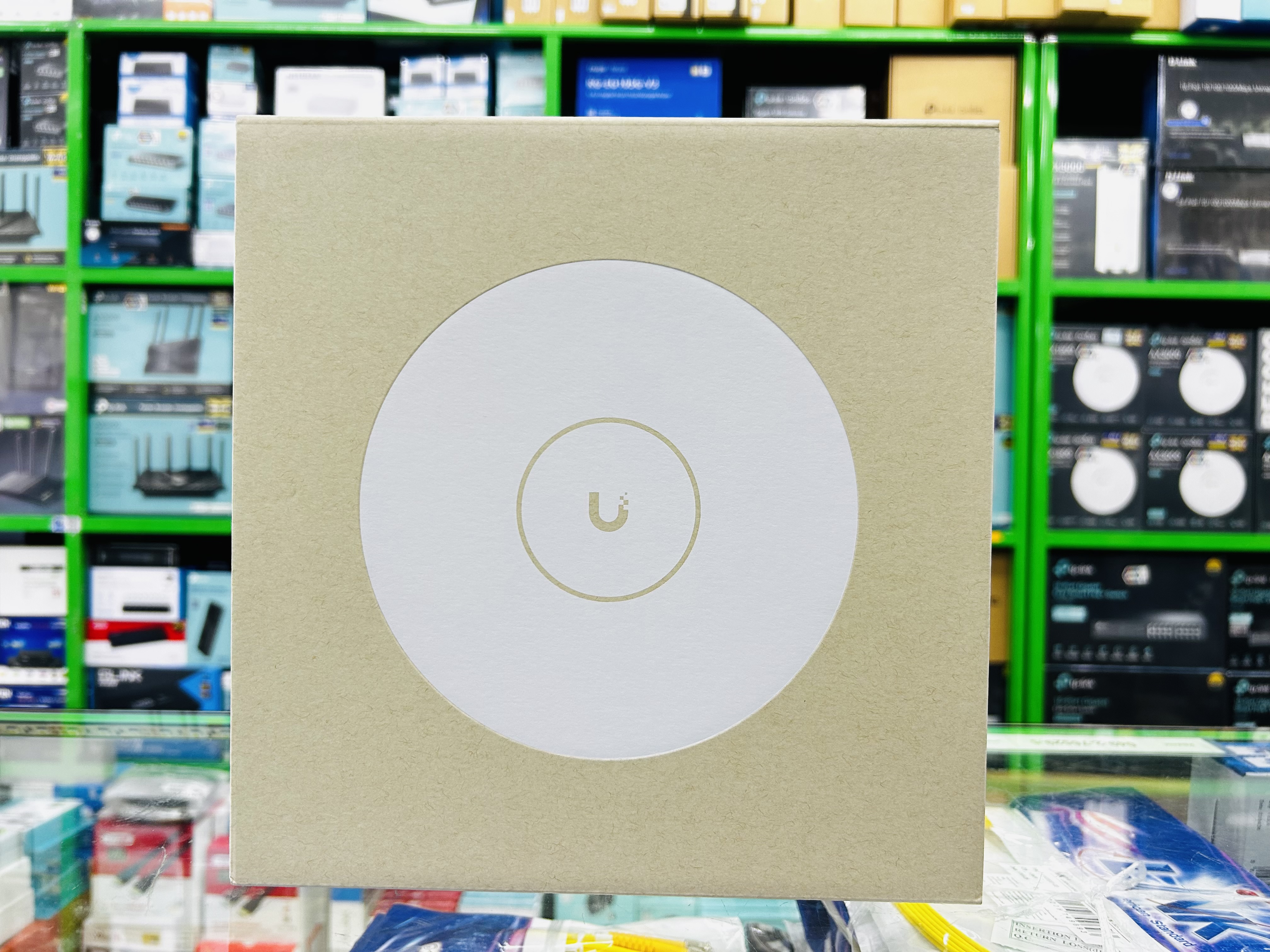 U7-Pro-XG UniFi Ceiling-mounted 6-stream WiFi 7 AP Tri-Band 10.8Gbps