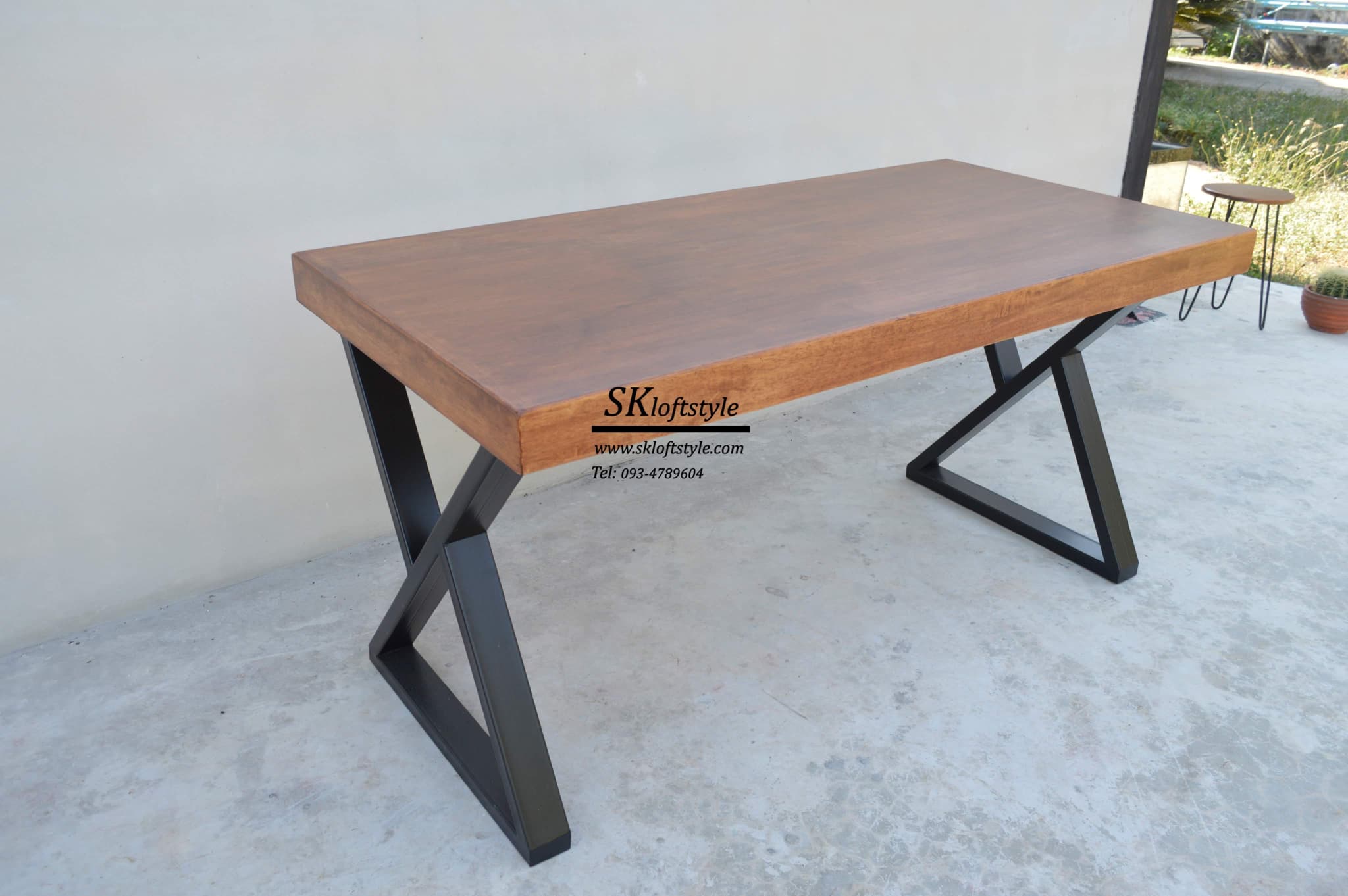 โต็ะทำงาน ขนาด70*150 สีสักทอง