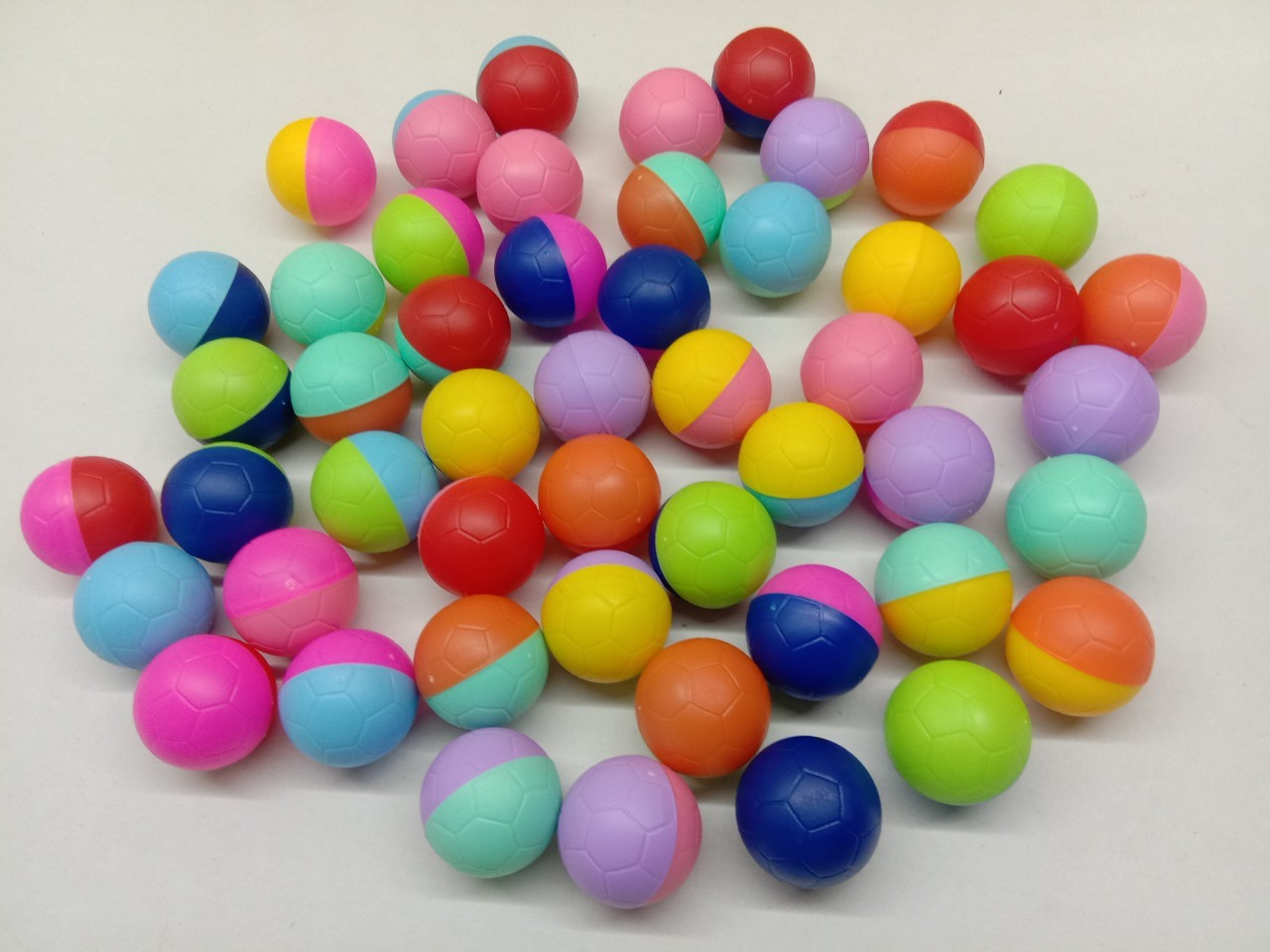 ลูกบอลจับสลาก คละสี 100 ลูก