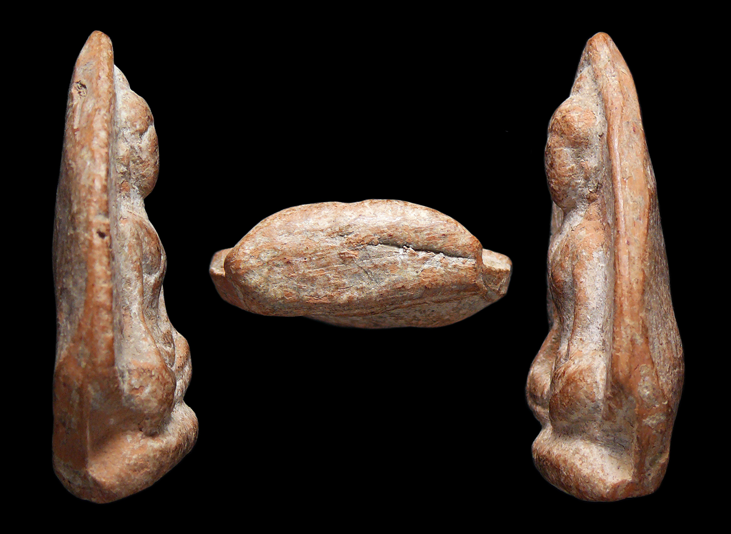 พระร่วงนั่งหลังใบโพธิ์ เนื้อดิน กรุสุโขทัย