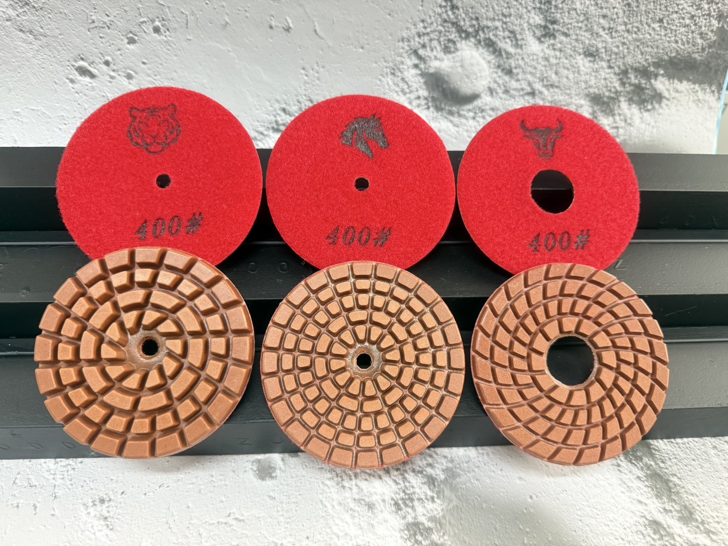 Resin Pad 4" ความหนา 4.5",6,8 mm.(ตราวัว ตราม้า ตราเสือ)